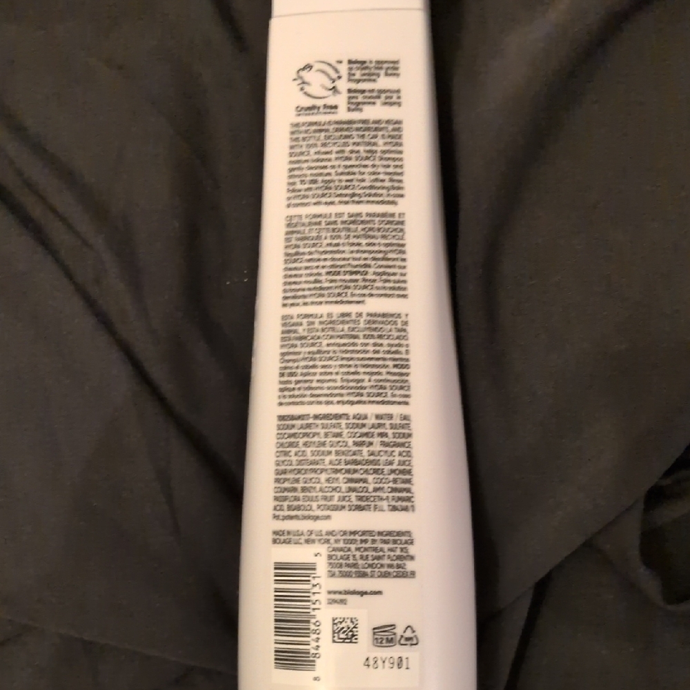 Biolage HydraSource Shampoo - White Bottle with Purple Accents - Picture 4 of 4